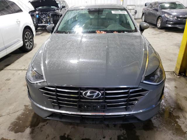 5NPEG4JA1MH127493 - 2021 HYUNDAI SONATA SE GRAY photo 5