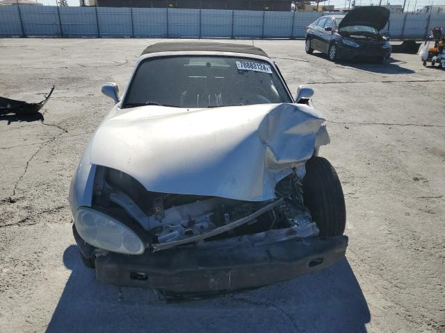 JM1NB353930313900 - 2003 MAZDA MX-5 MIATA BASE SILVER photo 5