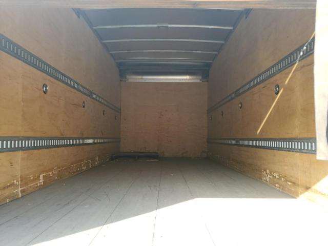 JALE5W166K7900620 - 2019 ISUZU NQR Белый фото 10