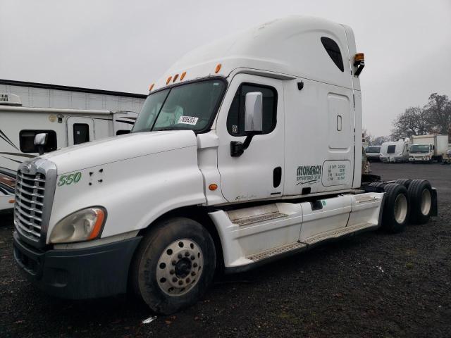 1FUJGLDR79LAE5871 - 2009 FREIGHTLINER CASCADIA 1 WHITE photo 2