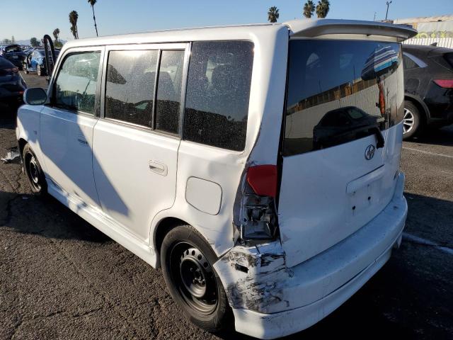 JTLKT324864062267 - 2006 TOYOTA SCION XB WHITE photo 2