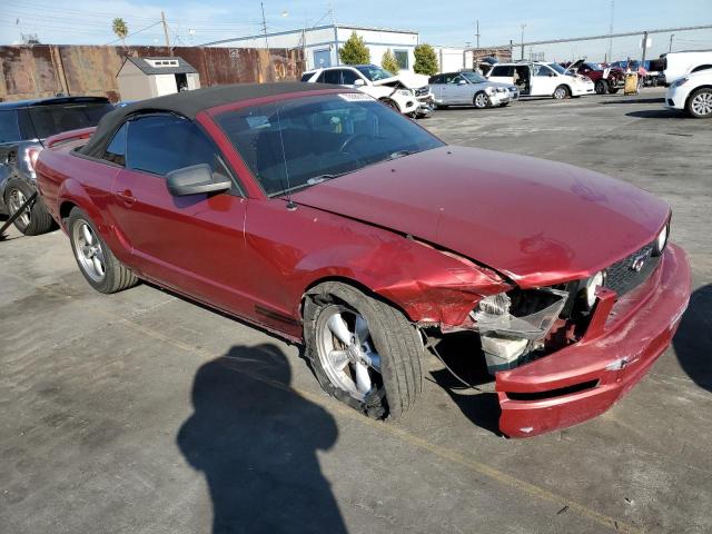 1ZVFT85H655222127 - 2005 FORD MUSTANG GT BURGUNDY photo 4