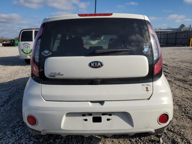 KNDJP3A55K7691239 - 2019 KIA SOUL + WHITE photo 6