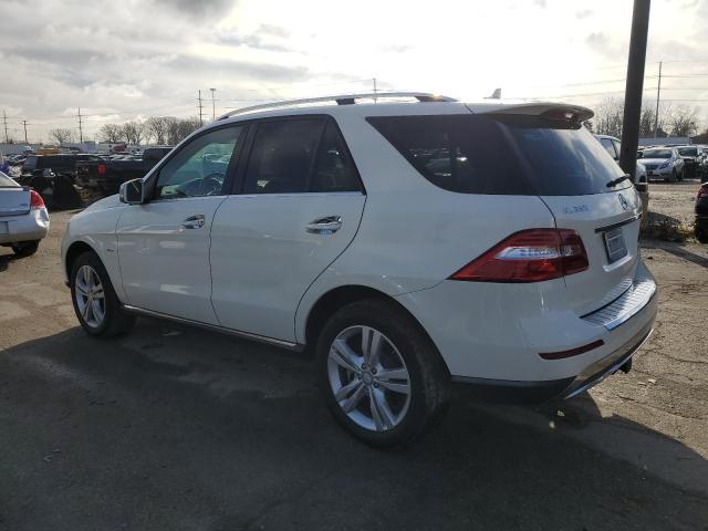 4JGDA5HB2CA096063 - 2012 MERCEDES-BENZ ML 350 4MATIC WHITE photo 2