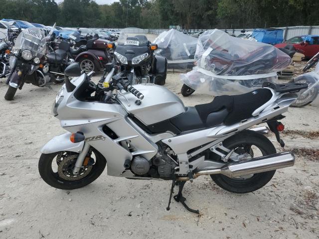 JYARP07E43A000369 - 2003 YAMAHA FJR1300 SILVER photo 3