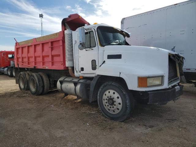 2000 MACK 600 CH600, 