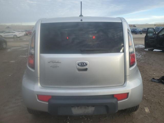 KNDJT2A29A7046457 - 2010 KIA SOUL + SILVER photo 6