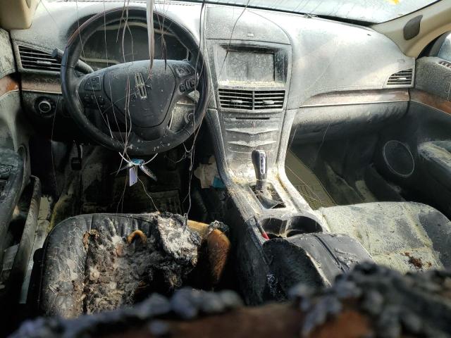 2LMHJ5AT0EBL54208 - 2014 LINCOLN MKT BLACK photo 8