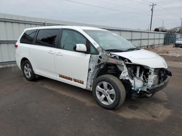 5TDKA3DC9BS006178 - 2011 TOYOTA SIENNA BASE WHITE photo 4