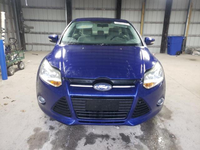 1FAHP3H27CL271748 - 2012 FORD FOCUS SEL BLUE photo 5