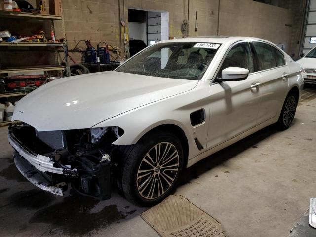 WBAJB1C50JB085520 - 2018 BMW 530XE WHITE photo 1