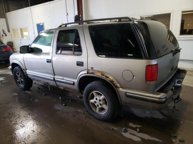 1GNDT13W5X2159570 - 1999 CHEVROLET BLAZER TAN photo 2