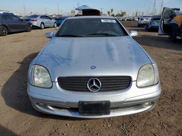 WDBKK49F22F262859 - 2002 MERCEDES-BENZ SLK 230 KOMPRESSOR SILVER photo 5