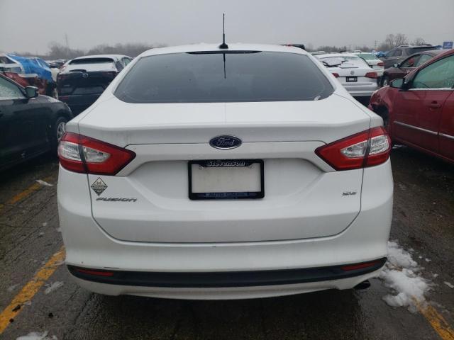 1FA6P0H76F5101763 - 2015 FORD FUSION SE WHITE photo 6