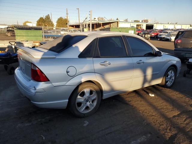 1FAFP38Z25W311126 - 2005 FORD FOCUS ZX4 ST SILVER photo 3