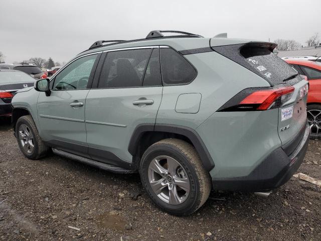 2T3P1RFV5NW326270 - 2022 TOYOTA RAV4 XLE GRAY photo 2