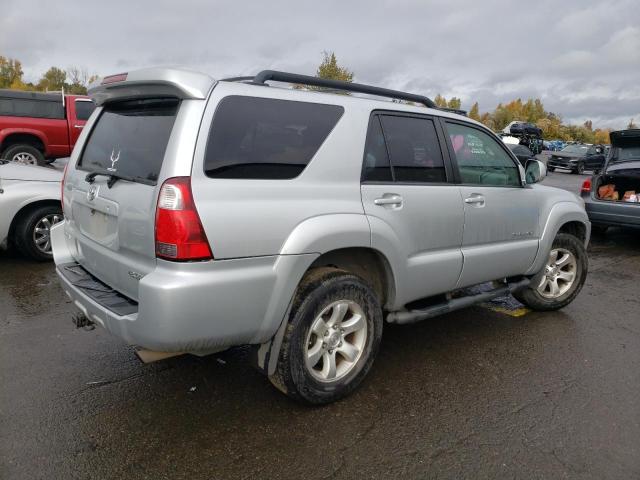 JTEBU14R160104853 - 2006 TOYOTA 4RUNNER SR5 SILVER photo 3