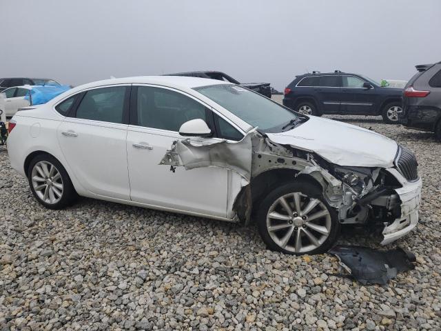 1G4PP5SK2E4113918 - 2014 BUICK VERANO WHITE photo 4