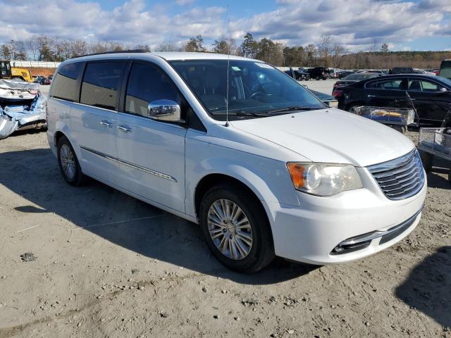 2C4RC1CG2DR816068 - 2013 CHRYSLER TOWN AND C TOURING L WHITE photo 4