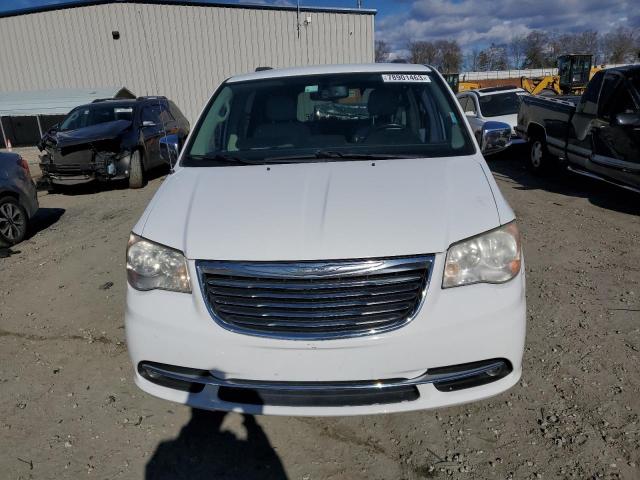 2C4RC1CG2DR816068 - 2013 CHRYSLER TOWN AND C TOURING L WHITE photo 5