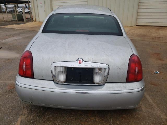 1LNHM81W21Y684413 - 2001 LINCOLN TOWN CAR EXECUTIVE SILVER photo 6