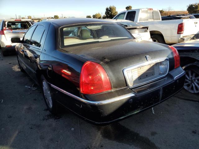 1LNHM83W43Y652790 - 2003 LINCOLN TOWN CARTIER BLACK photo 2