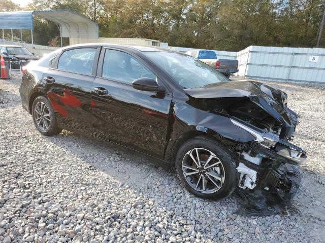 3KPF24AD6PE640907 - 2023 KIA FORTE LX BLACK photo 4