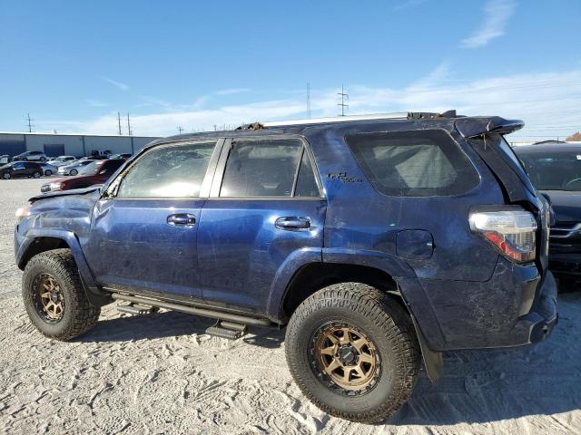 JTEBU5JR4J5556125 - 2018 TOYOTA 4RUNNER SR5/SR5 PREMIUM ლურჯი ფოტო 2