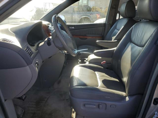 5TDDK4CC9AS031836 - 2010 TOYOTA SIENNA XLE SILVER photo 7