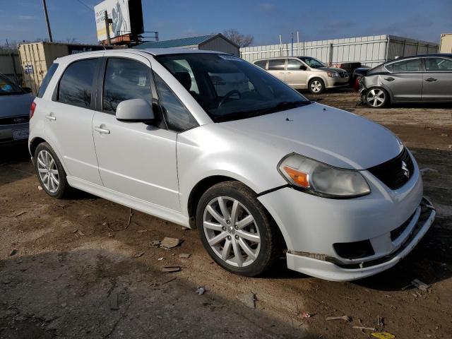 JS2YA5A55D6100188 - 2013 SUZUKI SX4 WHITE photo 4