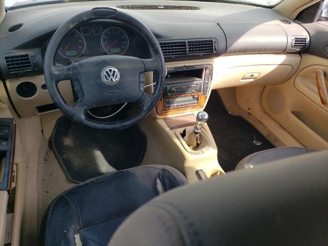 WVWRH63B21P130371 - 2001 VOLKSWAGEN PASSAT GLX Gümüş foto 8