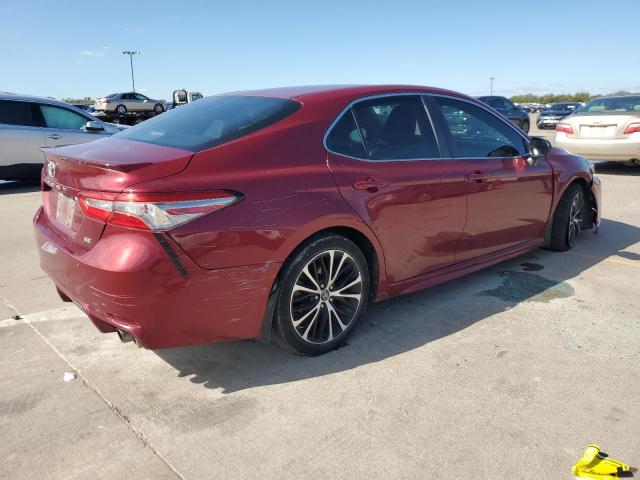 4T1B11HK5JU618874 - 2018 TOYOTA CAMRY L RED photo 3