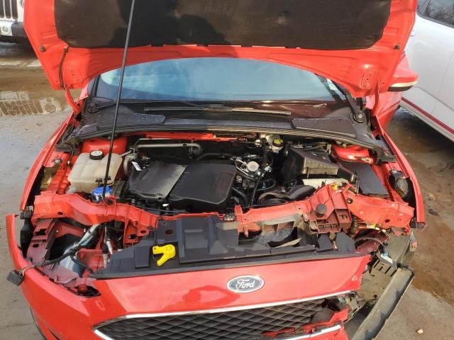 1FADP3F2XFL325856 - 2015 FORD FOCUS SE RED photo 11