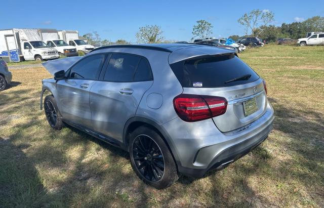 WDCTG4EB9JJ483844 - 2018 MERCEDES-BENZ GLA 250 SILVER photo 3