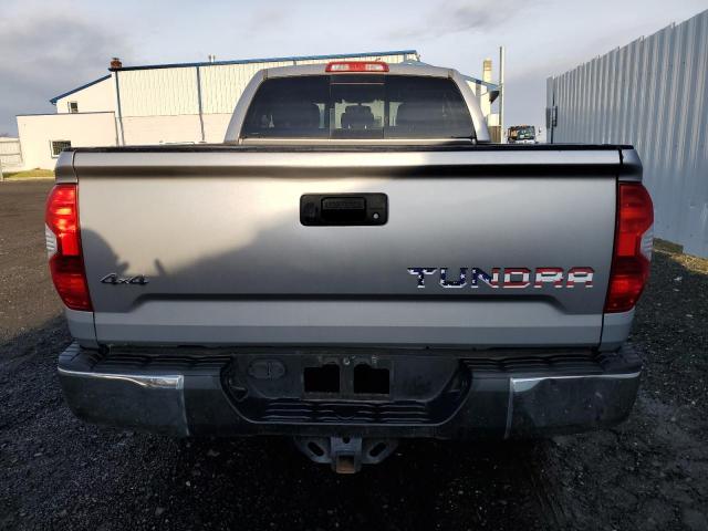 5TFUW5F19FX426623 - 2015 TOYOTA TUNDRA DOUBLE CAB SR/SR5 SILVER photo 6