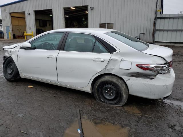 4T1BF1FK3FU087248 - 2015 TOYOTA CAMRY LE WHITE photo 2