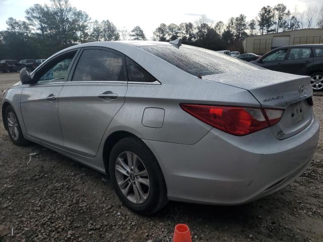 5NPEB4AC8DH769418 - 2013 HYUNDAI SONATA GLS SILVER photo 2