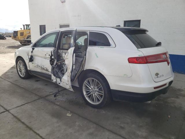 2LMHJ5AT6KBL00682 - 2019 LINCOLN MKT WHITE photo 2