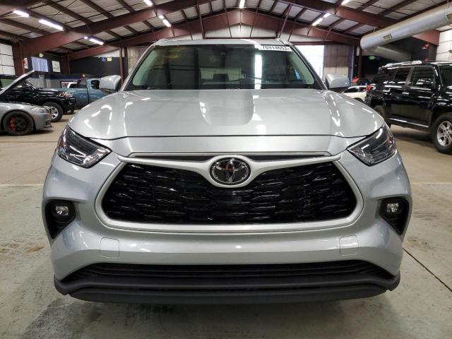 5TDGZRBH3NS561406 - 2022 TOYOTA HIGHLANDER XLE SILVER photo 5