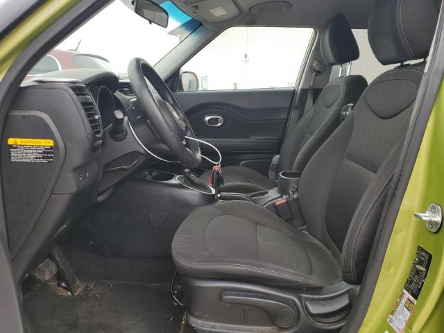 KNDJN2A27G7836195 - 2016 KIA SOUL GREEN photo 7