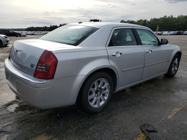 2C3KA63H17H684139 - 2007 CHRYSLER 300C SILVER photo 3