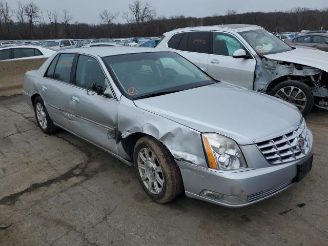 1G6KA5EY6AU121985 - 2010 CADILLAC DTS SILVER photo 4