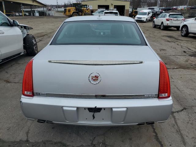 1G6KA5EY6AU121985 - 2010 CADILLAC DTS SILVER photo 6