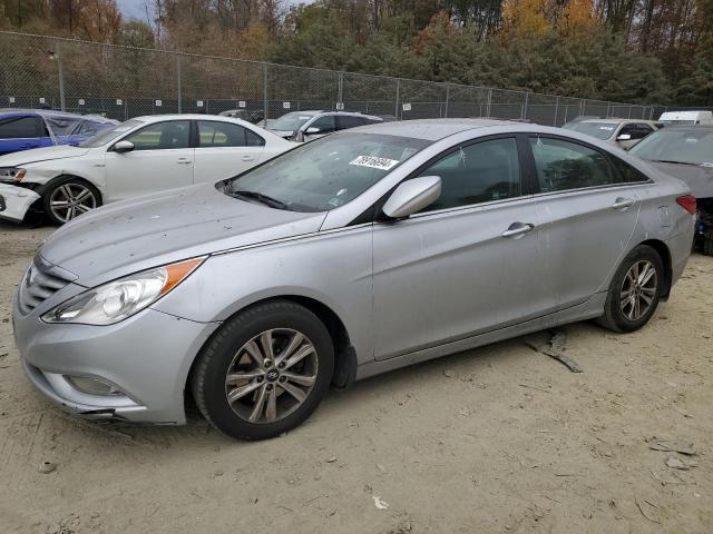 2013 HYUNDAI SONATA GLS, 