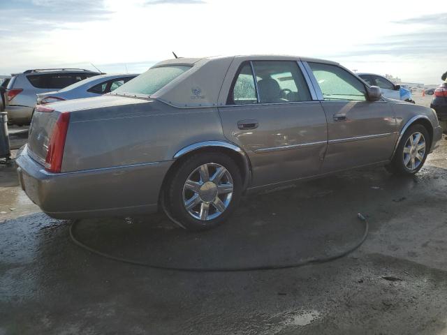 1G6KD57YX7U167414 - 2007 CADILLAC DTS CREAM photo 3