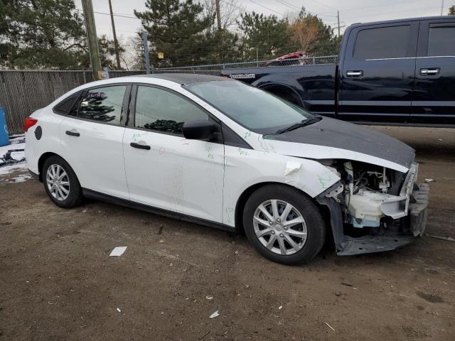 1FADP3E20FL289869 - 2015 FORD FOCUS S WHITE photo 4