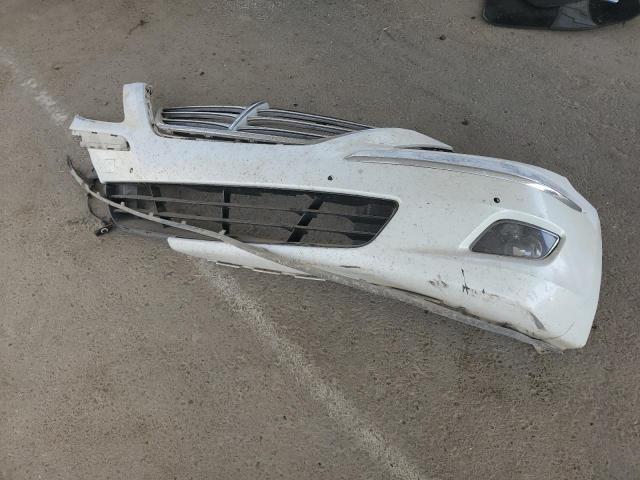 KMHGC46F79U047102 - 2009 HYUNDAI GENESIS 4.6L WHITE photo 12