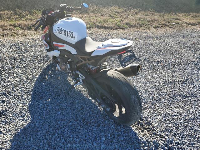 WB10E5301P6G47220 - 2023 BMW S 1000 R WHITE photo 3