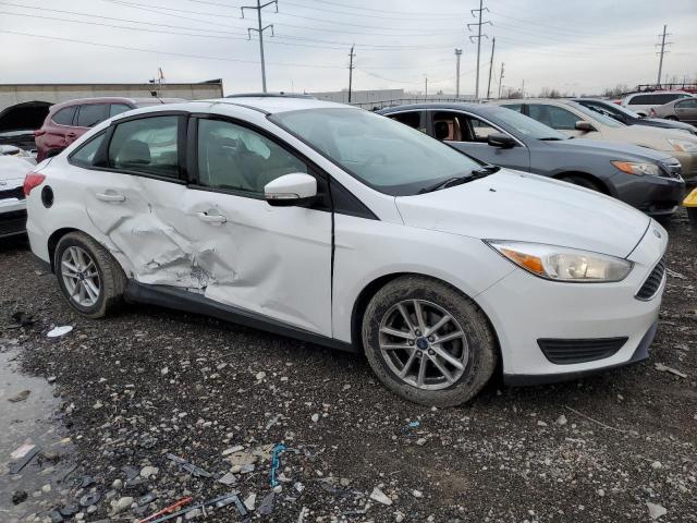 1FADP3F20FL207802 - 2015 FORD FOCUS SE WHITE photo 4