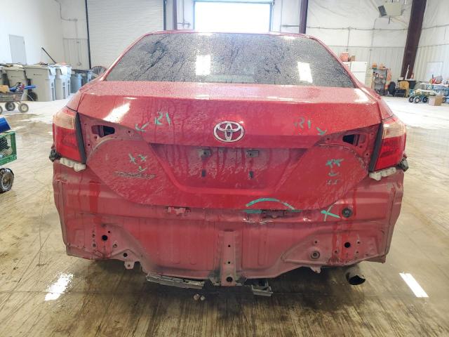 5YFBURHE0KP927364 - 2019 TOYOTA COROLLA L RED photo 6